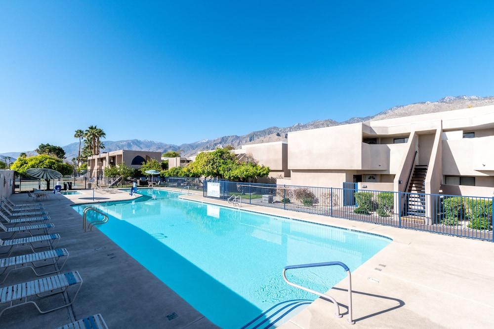 Getaways At Vista Mirage Resort Palm Springs Exterior photo